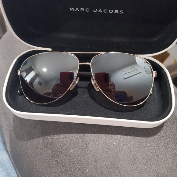 Marc Jacobs Black and Silver Aviator Sunglasses - Picture 1 of 3